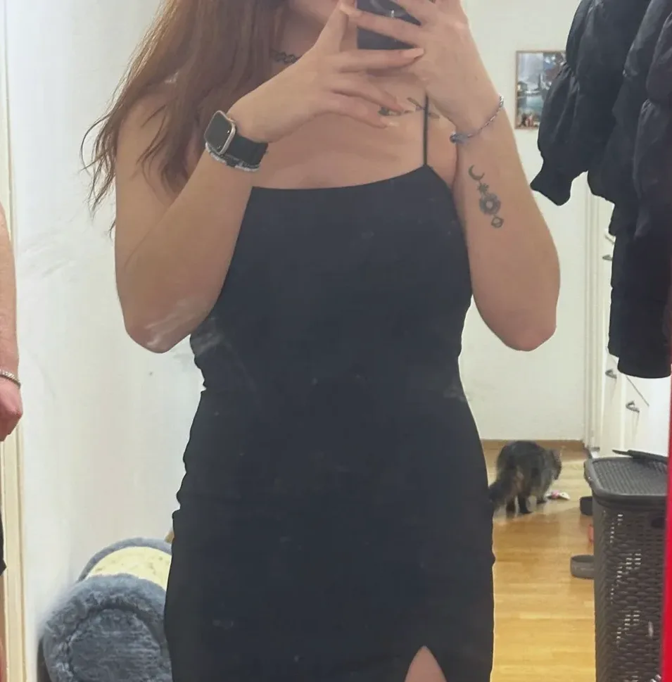 Angharad, 24